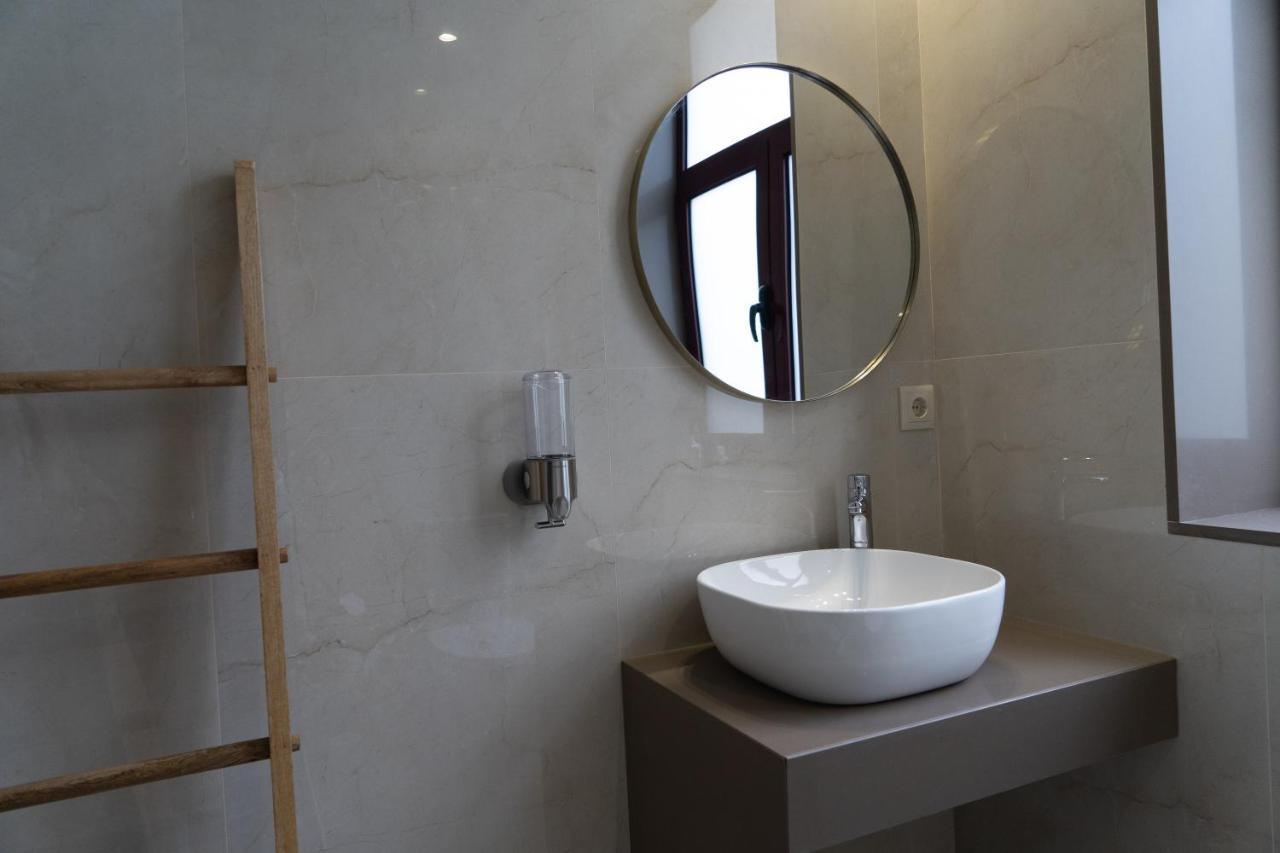 Ferienwohnung Alma Invicta Almada Porto Exterior foto