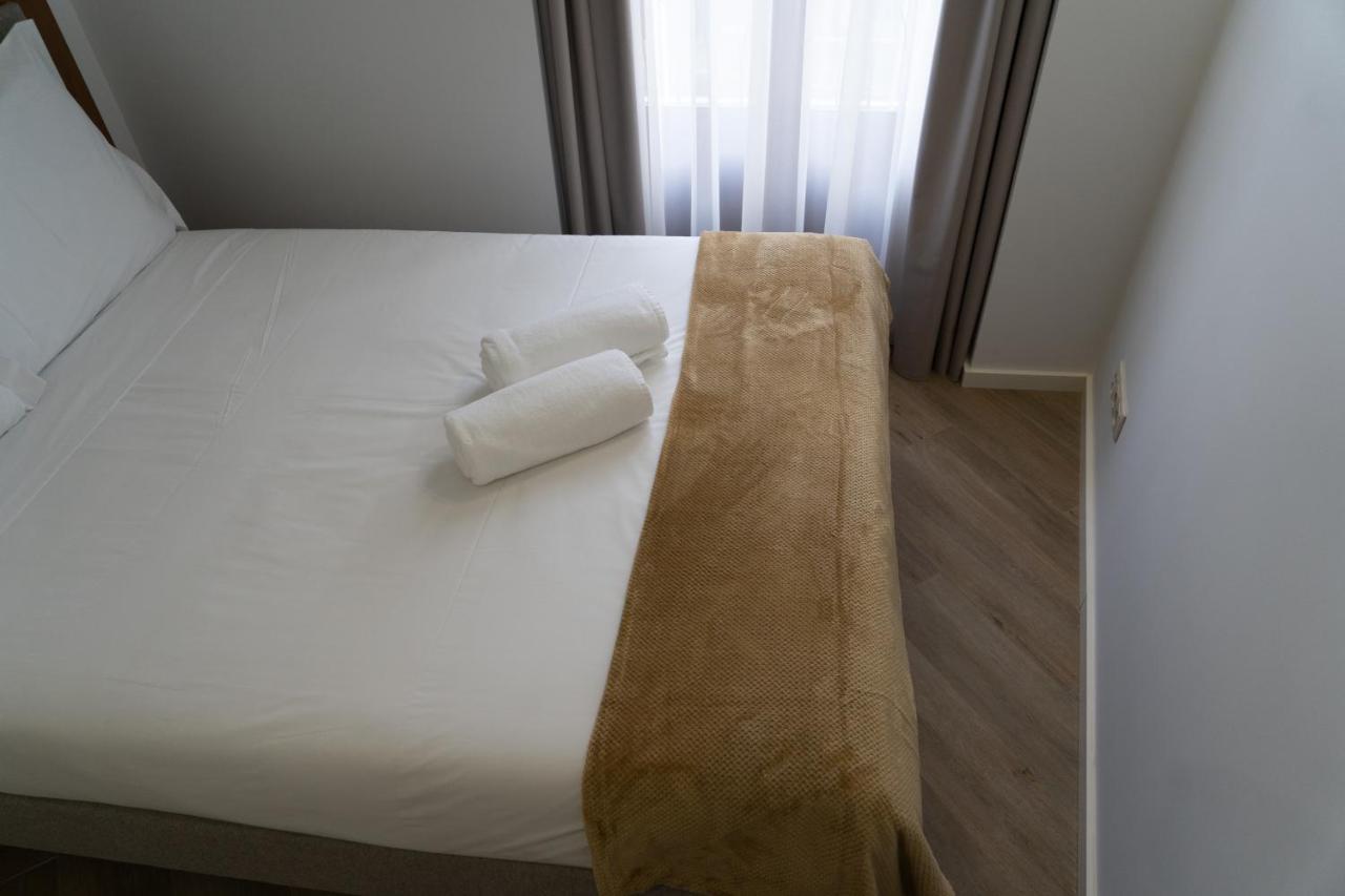 Ferienwohnung Alma Invicta Almada Porto Exterior foto